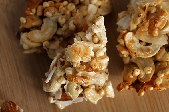 Cashew Coconut Nut Clusters