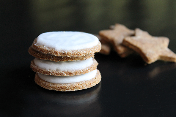 Cinnamon Crunch Cookies with Sugar-Free Vegan Icing