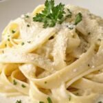 Creamy Garlic Zucchini Noodles