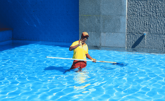 Common Pool Problems Solved by Professional Pool Cleaning Services