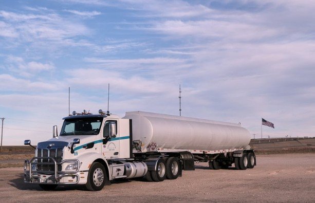 Four Industrial Vacuum Trucks That Are Preferred for Heavy-Duty Commercial Cleaning Operations