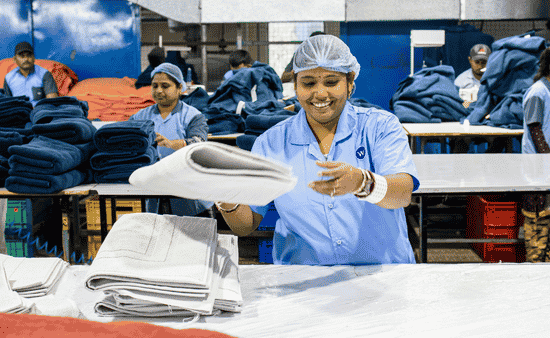 From Concept to Rack: The Benefits of Partnering with a Full-Service Clothing Manufacturer