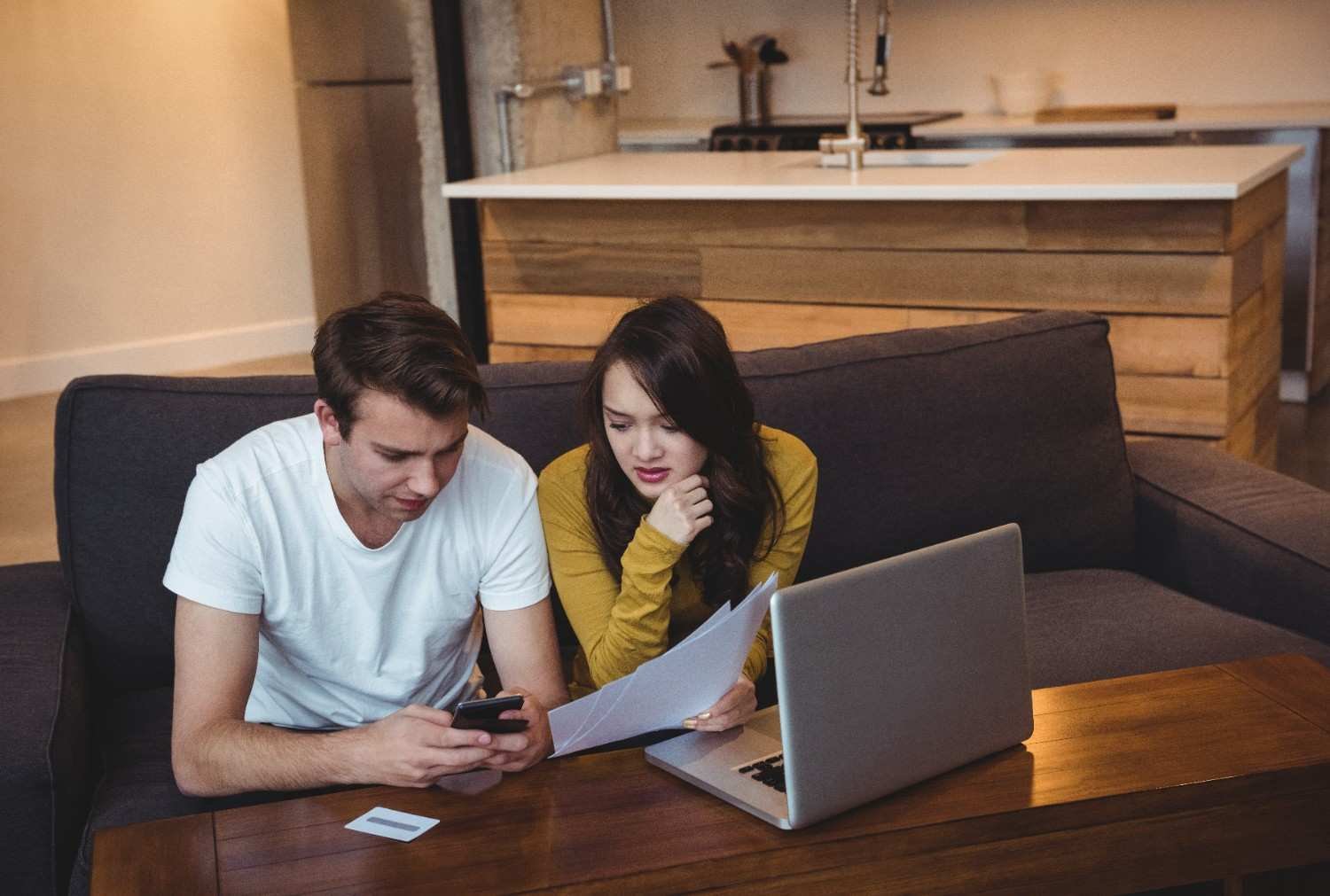 Smart Tips Before Taking Out an Online Loan