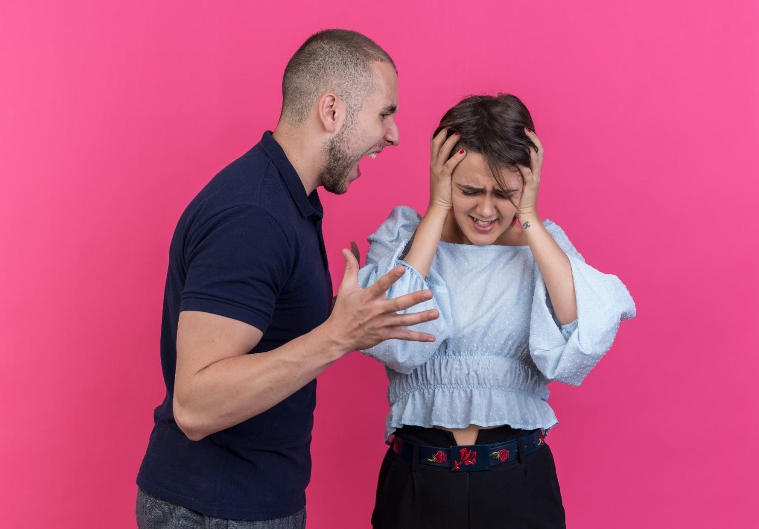 Early Signs of an Abusive Relationship