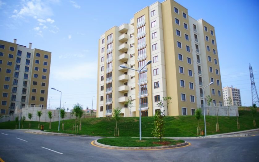 Why More Families Are Choosing to Stay in Their Multi-Level Homes as They Age